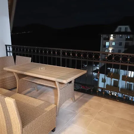 Hills Afrodita Moon Lägenhet Zlatibor