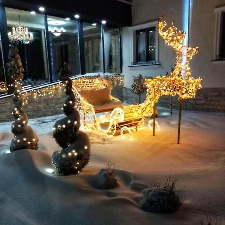 Hills Afrodita Moon Lägenhet *