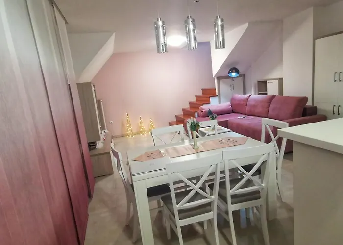 Hills Afrodita Moon * Zlatibor